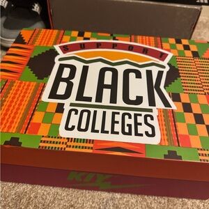 KIY sneakers special edition